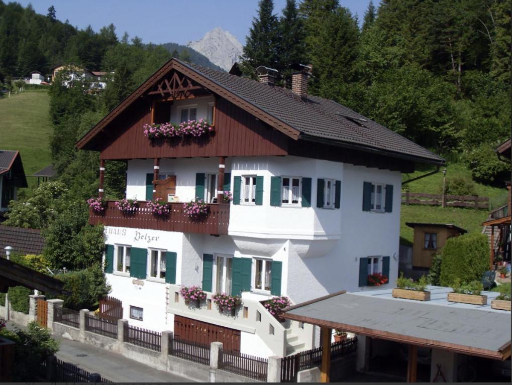 Haus Pelzer Apartment Mittenwald Exterior photo